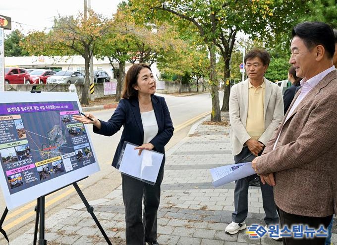 김동근 시장이 10월 16일 가능동 일원 입석마을 정주환경 개선 3주년을 맞아, 주민들과 함께 마을의 달라진 모습을 점검했다.