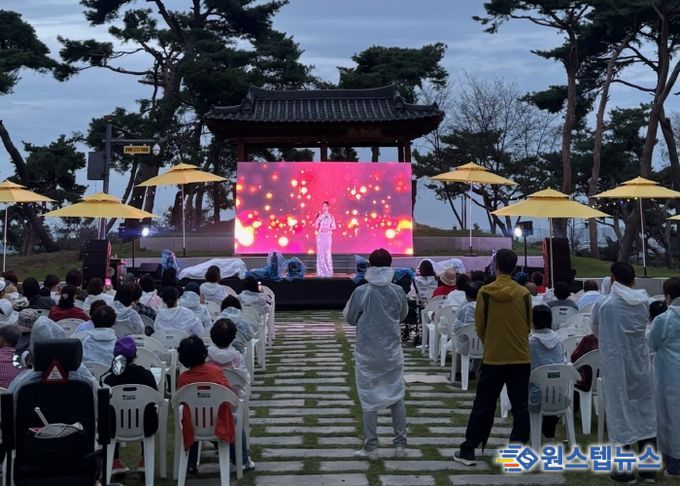 부용산 관가정 작은 음악회, 가을비 속에서도 성황리에 열려