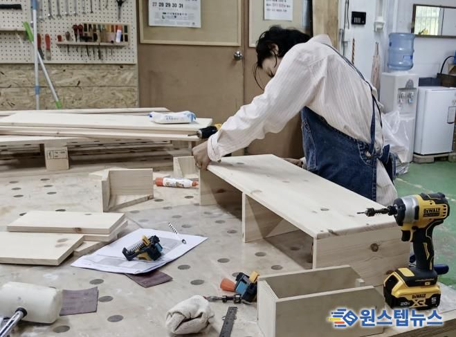 나눔목공소가 오는 11월 1일부터 한 달간 시민과 함께하는 목공기초반 ‘안녕, 목공’을 운영한다.