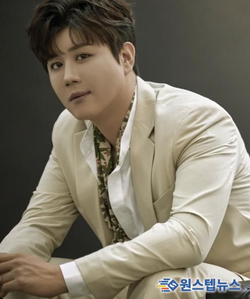 가수 진해성, 팬클럽과 함께 포천시 취약계층에 500만 원 기부…'선한 영향력' 확산