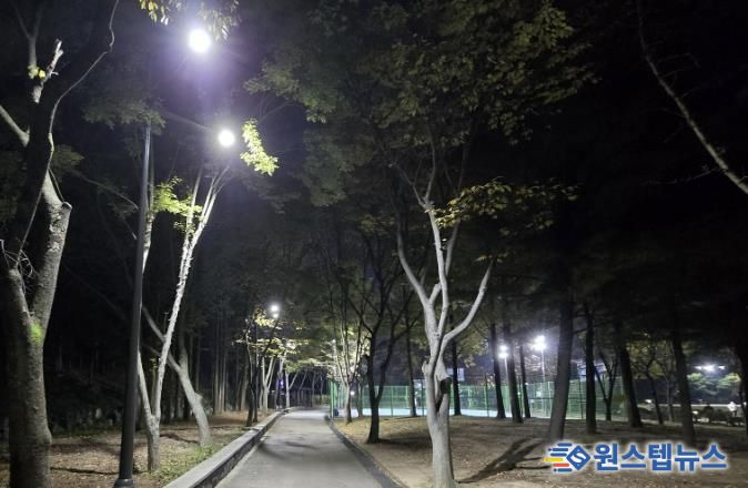 조명등을 교체한 광명시민체육관 일대 전경