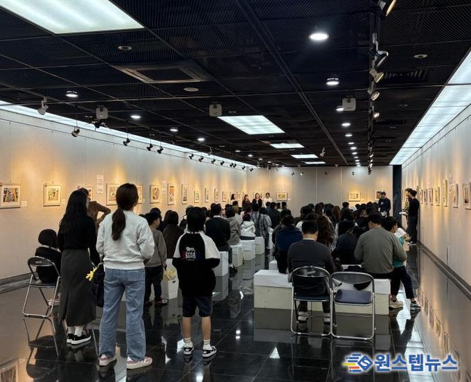 제8회 정신건강 미술전시회 ‘내 마음속 용기 찾기’ 전시회 모습