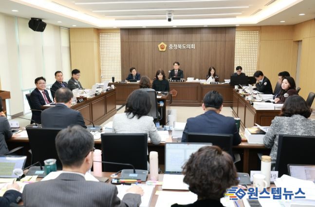 충북도교육청 본청 대상 2일차 행정사무감사 진행