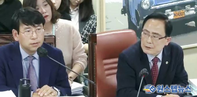 김형재 의원이 4일 열린 서울시의회 제333회 정례회 문화체육관광위원회 행정사무감사에서 서울시 홍보기획관을 상대로 TBS(교통방송) 관련 예산 집행의 형평성 및 투명성 부족 문제를 지적하고 있다.