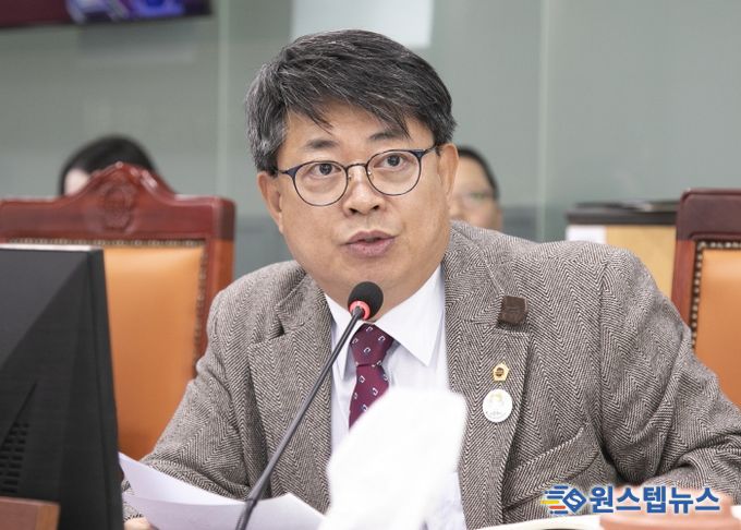 경기도의회 여성가족평생교육위원회 김재훈 의원(국민의힘, 안양4)