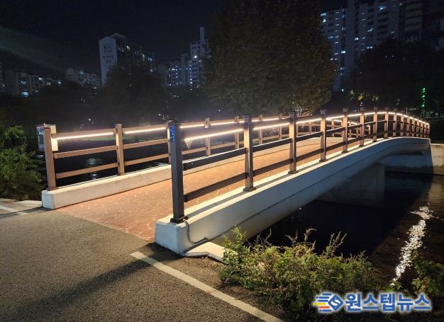 용인특례시 수지구 죽전1동은 목교 제4·6인도교에 LED 경관조명을 설치했다.