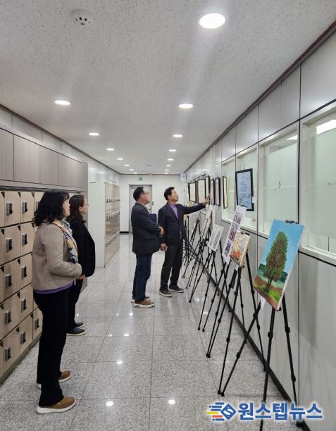 처인구 역북동 주민자치위원회는 7일부터 14일까지 역북동행정복지센터에서 주민자치 프로그램 작품전시회를 개최했다