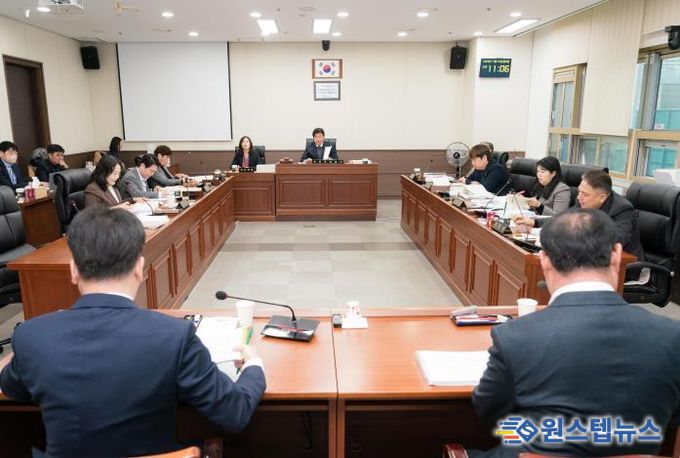 용인특례시의회 자치행정위원회, 행정사무감사 8일차-처인구·읍면동, 기흥구·동, 수지구·동 행정사무감사 실시