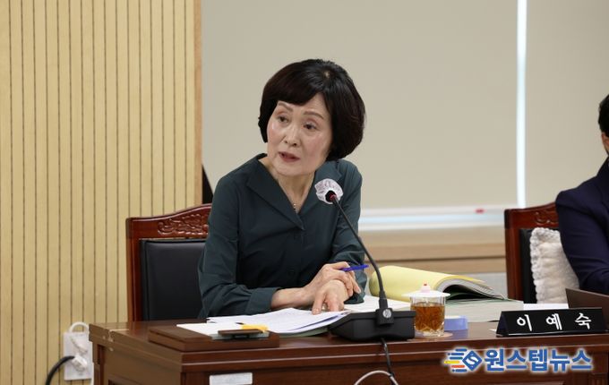 이예숙 의원(복지교육위원회 발언사진)