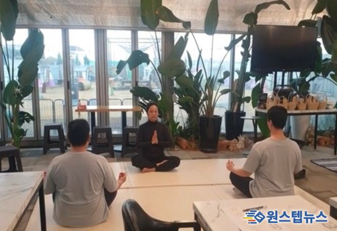 위 사진은 프로그램 소개 사진이며 참여 대상자와 무관함을 알려드립니다.