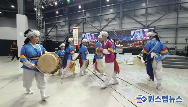 안성교육지원청 안성맞춤 바우덕이풍물 공유학교, 온동네 교육기부 박람회 초청 공연 펼쳐