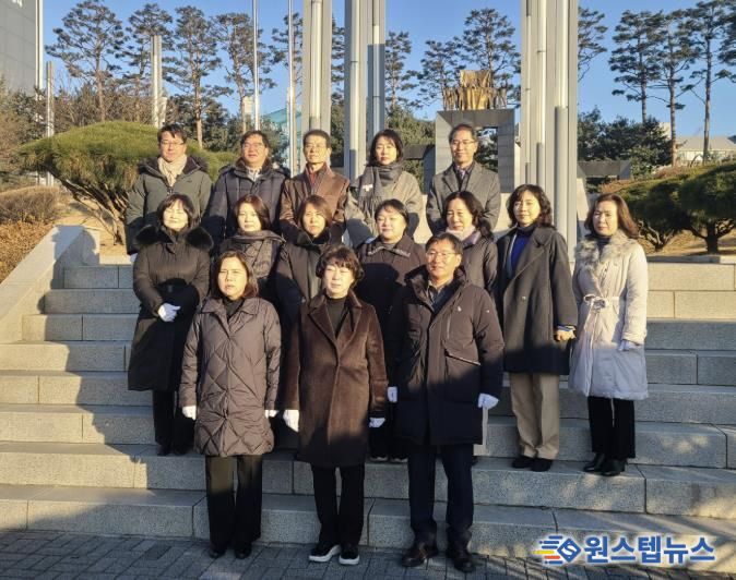 고양교육지원청 이현숙 교육장, 현충탑 참배로 병오년 새해 시작