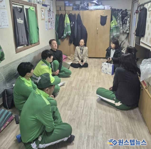 수원시 팔달구 화서2동 이윤주 신임 동장, 환경관리원 쉼터 격려 방문