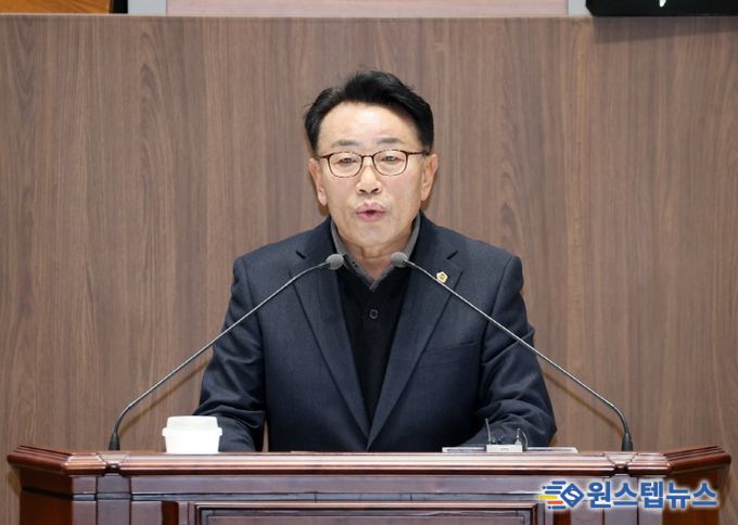 제363회 임시회 제1차 본회의_농촌 지역 경기침체 극복을 위한 농지거래 활성화 방안 마련 촉구 건의안(이철수 의원 대표발의)