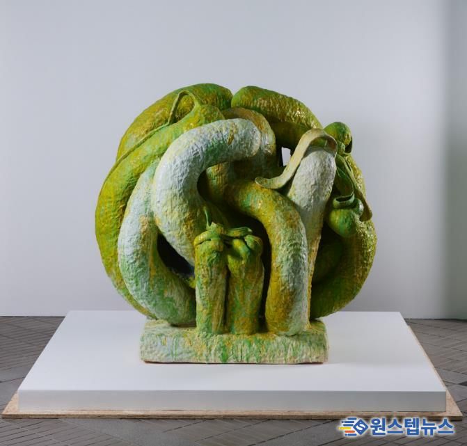 2024경기도자비엔날레_국제공모전_대상_위 매트 웨델(미국), 결실結實의 풍경,2017.