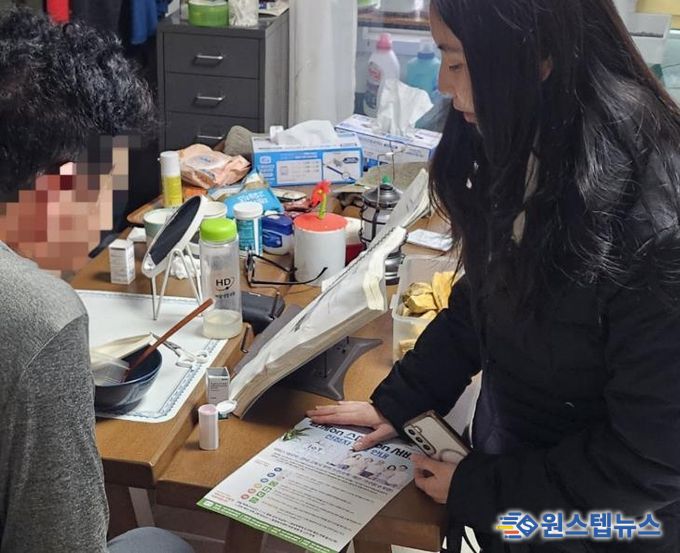 오산시 초평동, 고독사 위험군 대상 방문 상담…스마트 돌봄서비스 연계