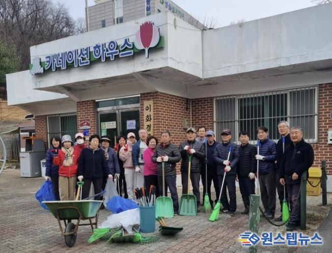 수원시 장안구 이목동, 주민 참여 '봄맞이 마을 대청소' 실시