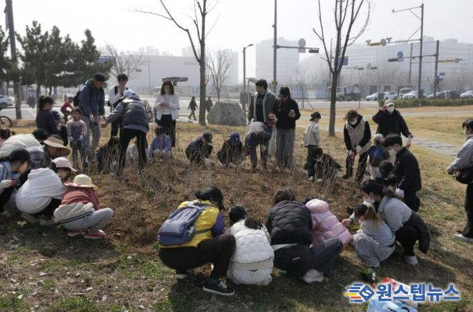 시흥시 배곧2동, 봄맞이 소망나무 심기 행사 진행