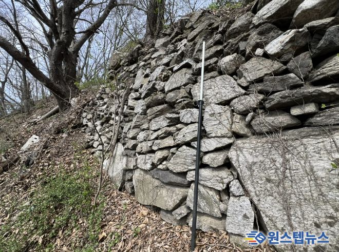 경기도 기념물로 지정된 석성산성 성벽